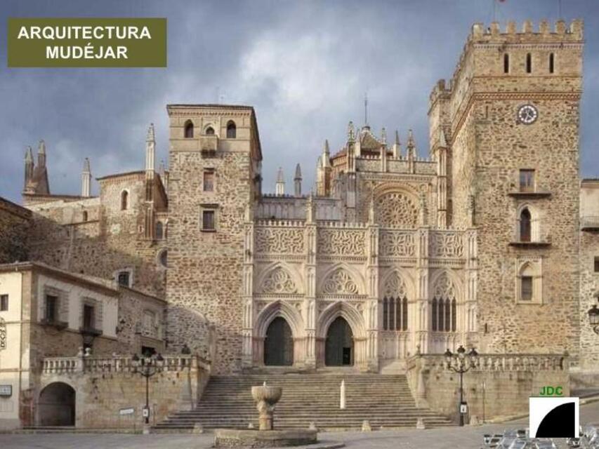 ARQUITECTURA MUDEJAR